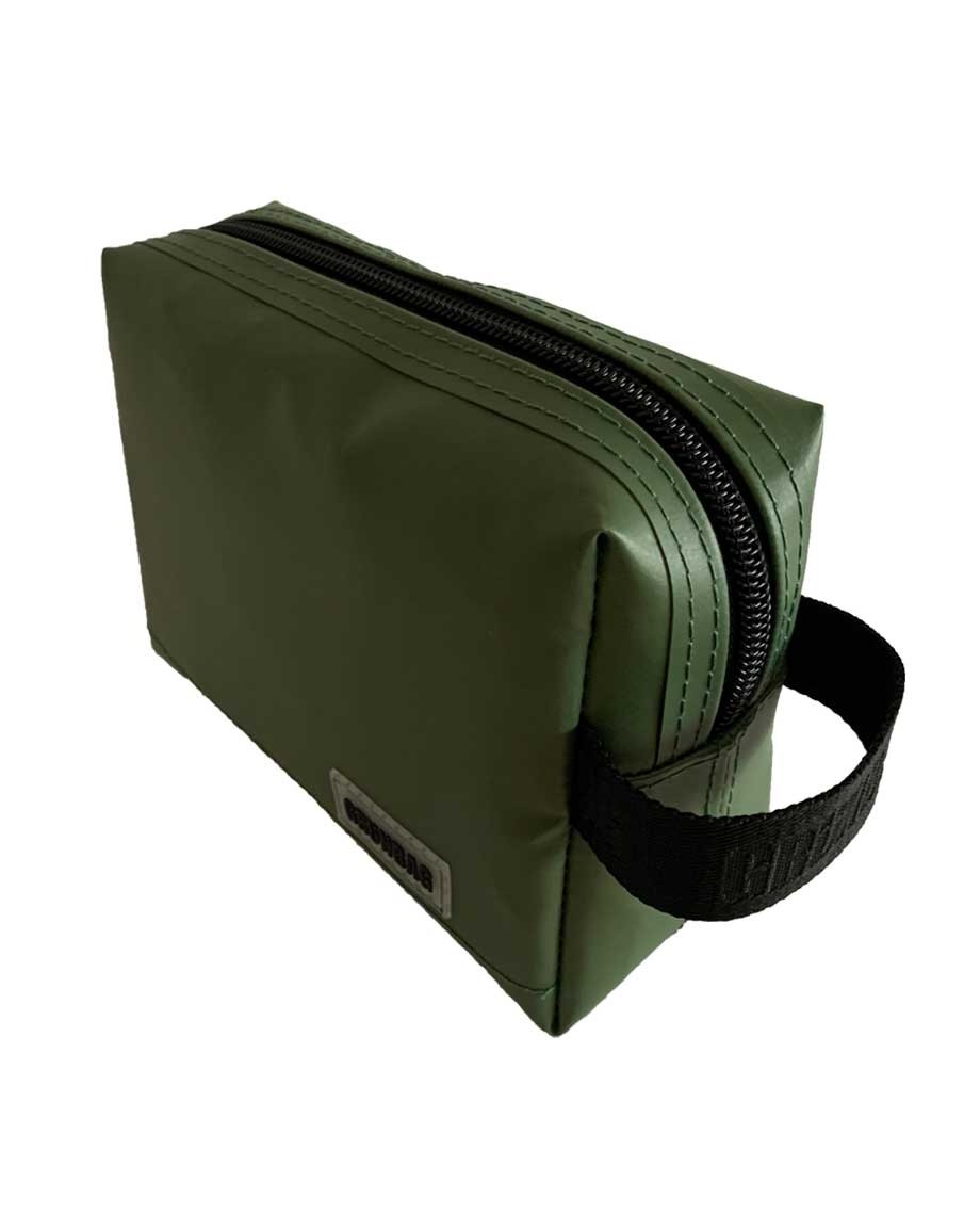 DustyGreenGRNBAGToiletry-06