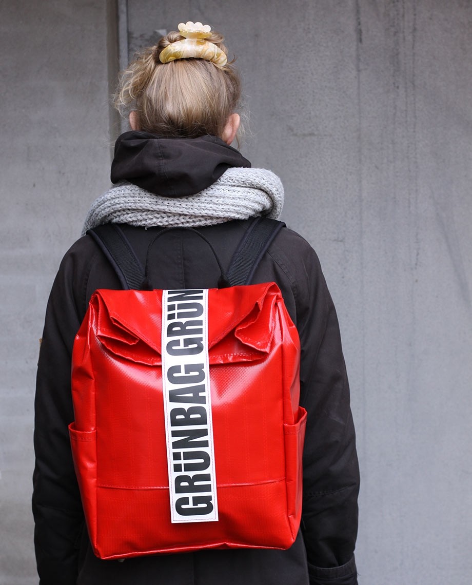 RedBackpackAlden-010