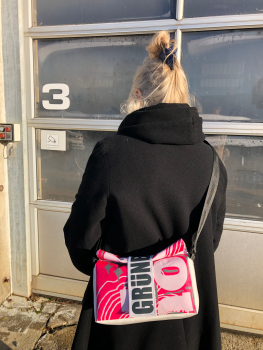 UniqueCrossbodyKitesGo12-20
