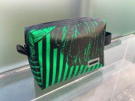 UniqueToiletryKites6-20